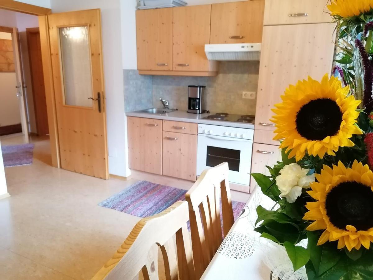 Nikolaus Und Evelyn Astner, Apartment